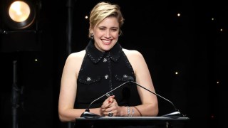 Greta Gerwig Toasts a Hollywood Where Creatives ‘Look Out for Each Other’ at Annual Will Rogers Dinner